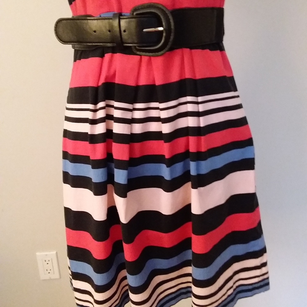 Venus Multi Color Stripe Dress w/Wide Black Belt - Picture 4 of 9